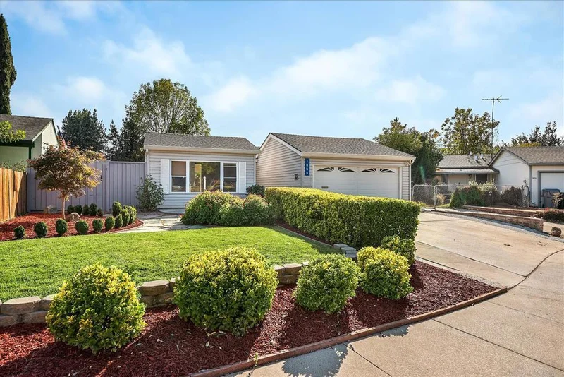 1856 Macduee, San Jose, CA 95121