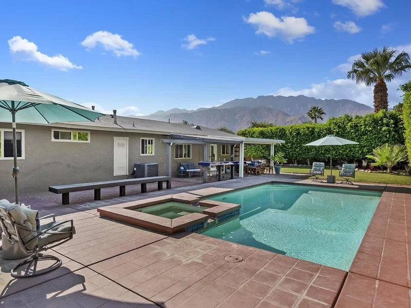 2280 Powell, Palm Springs, CA 92262