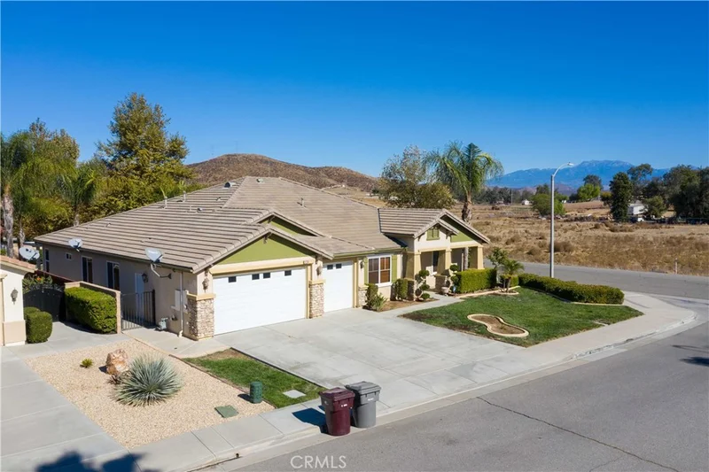 29738 Newmarket, Menifee, CA 92584