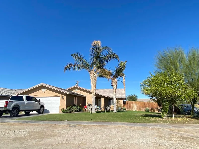1238 Indian Ocean, Thermal, CA 92274