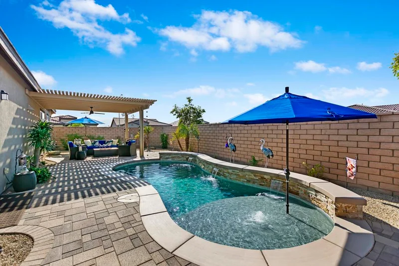 85122 Stazzano, Indio, CA 92203