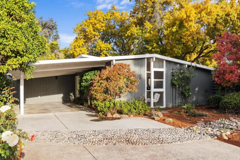 4206 Darlington, Palo Alto, CA 94306