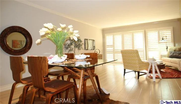190 Arroyo #302, Pasadena, CA 91103