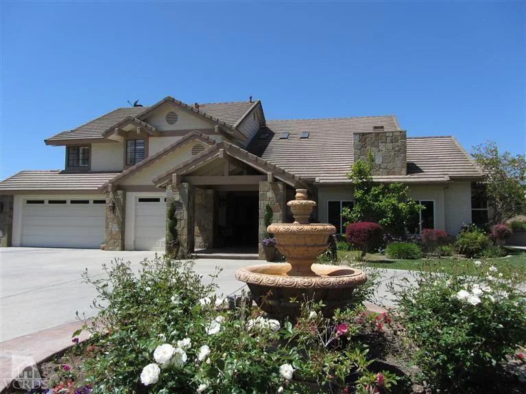 2585 La Sierra, Camarillo, CA 93012