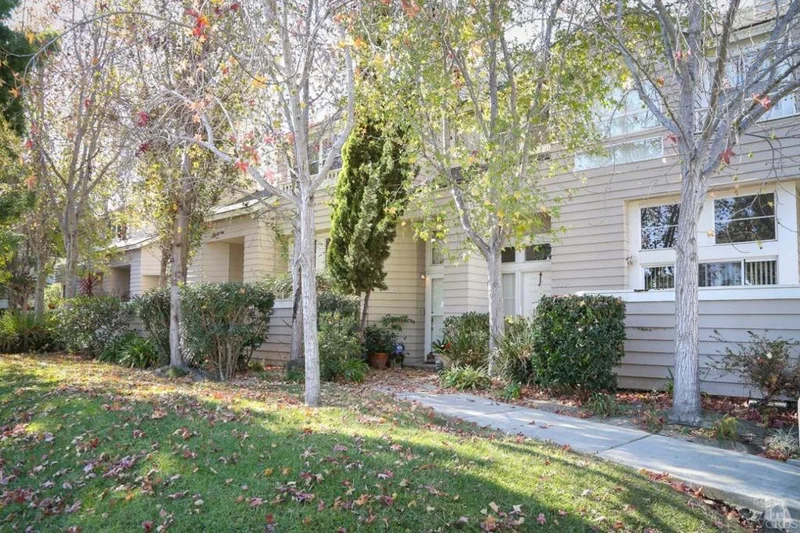 867 Portola, Ventura, CA 93003