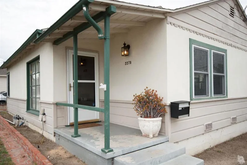 2278 Grand, Ventura, CA 93003