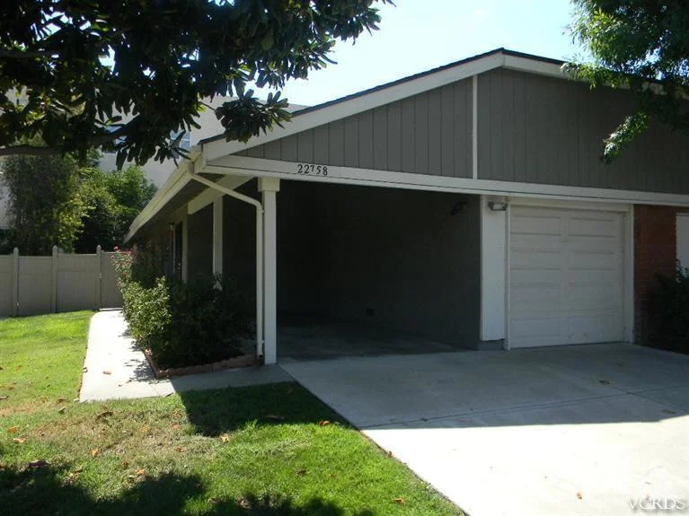 22758 Hartland #2, West Hills, CA 91307