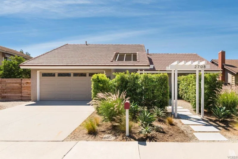 2708 Aloha, Camarillo, CA 93010