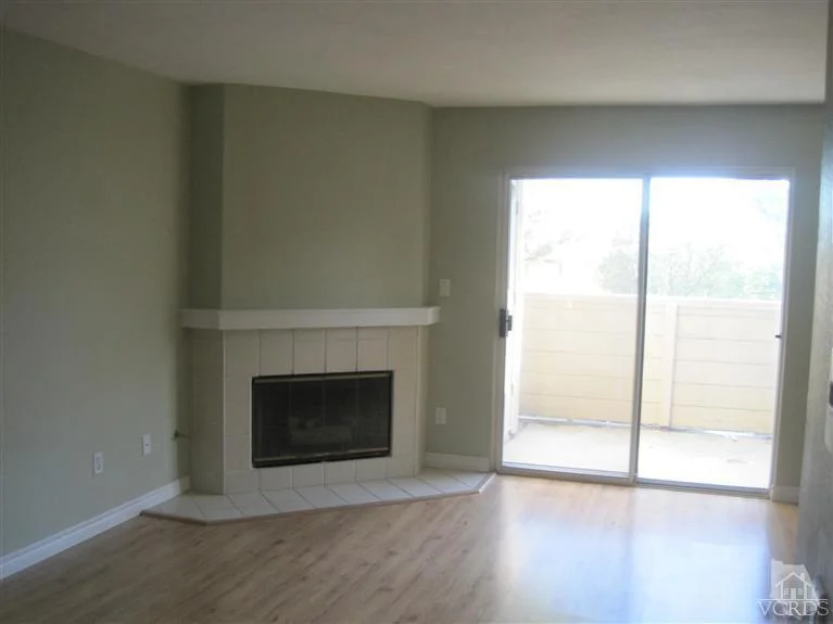 2731 Erringer #11, Simi Valley, CA 93065
