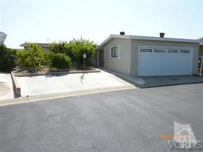 117 Poinsettia Gardens, Ventura, CA 93004