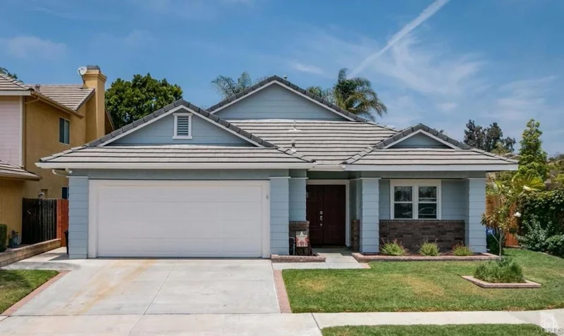10487 Saranac, Ventura, CA 93004