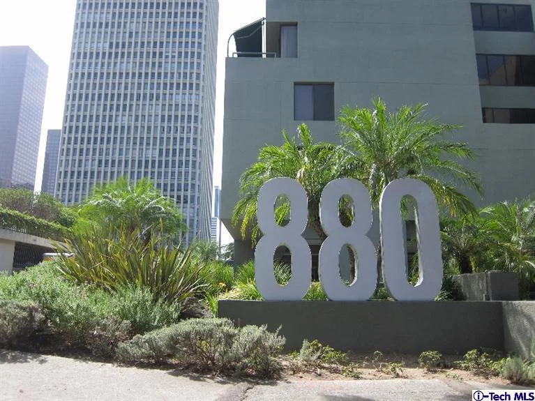 880 1st #516, Los Angeles, CA 90012