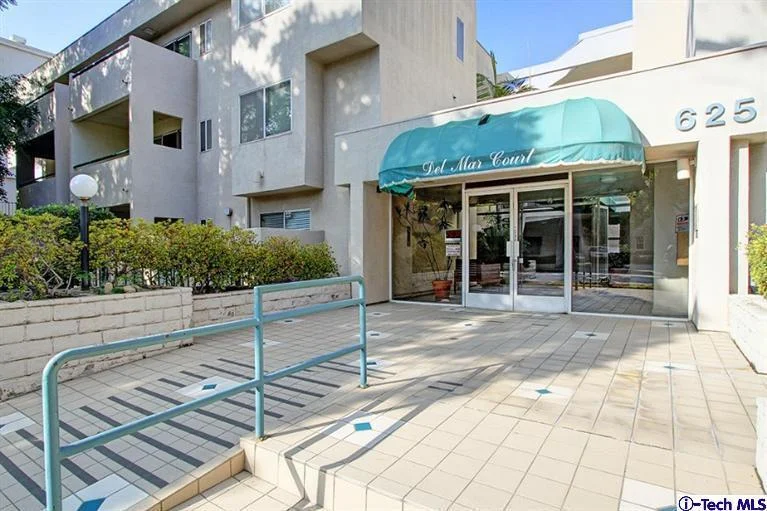 625 Del Mar #106, Pasadena, CA 91101