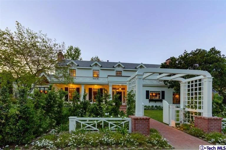 905 Hillcrest, Pasadena, CA 91106