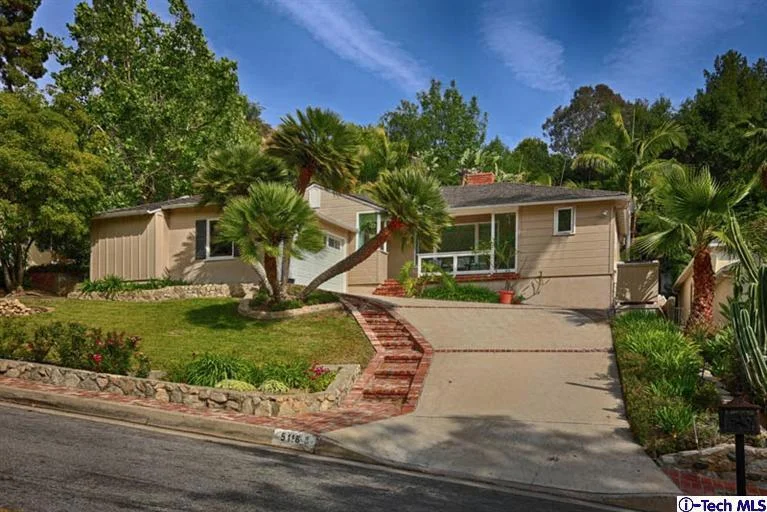 5118 Crown Avenue, La Canada Flintridge, CA 91011