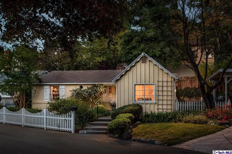 412 Sycamore Glen, Pasadena, CA 91105