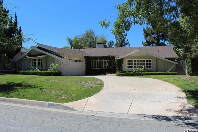5248 Stardust, La Canada Flintridge, CA 91011