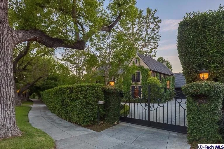 1241 Oak Knoll, Pasadena, CA 91106