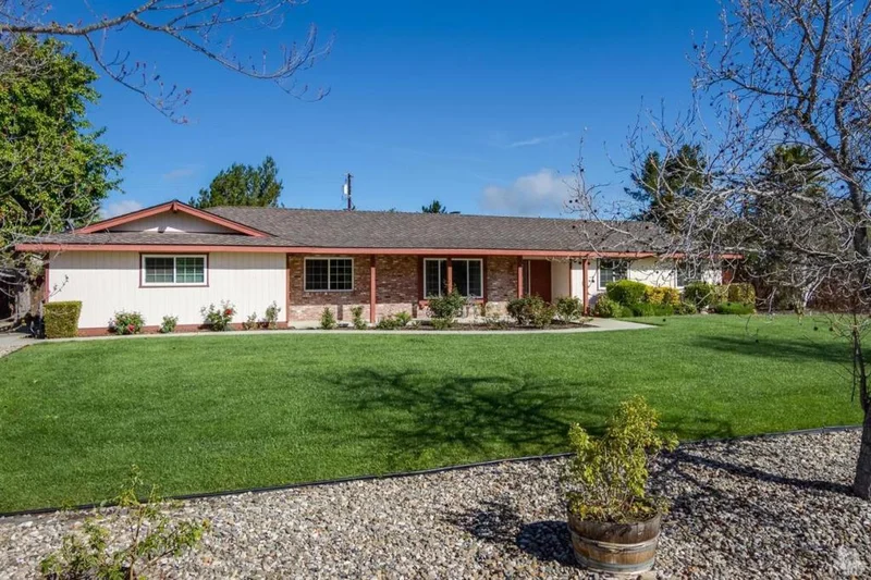2941 Deer Trail, Solvang, CA 93463