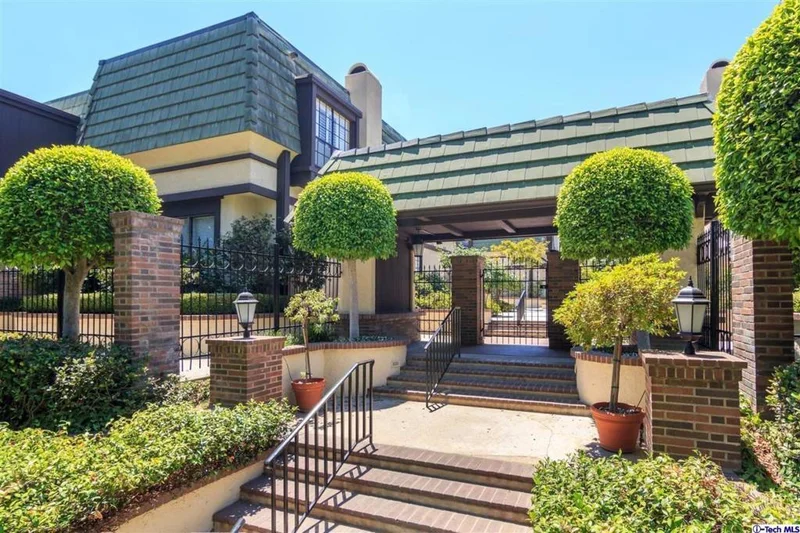 885 Orange Grove Blvd #41, Pasadena, CA 91105