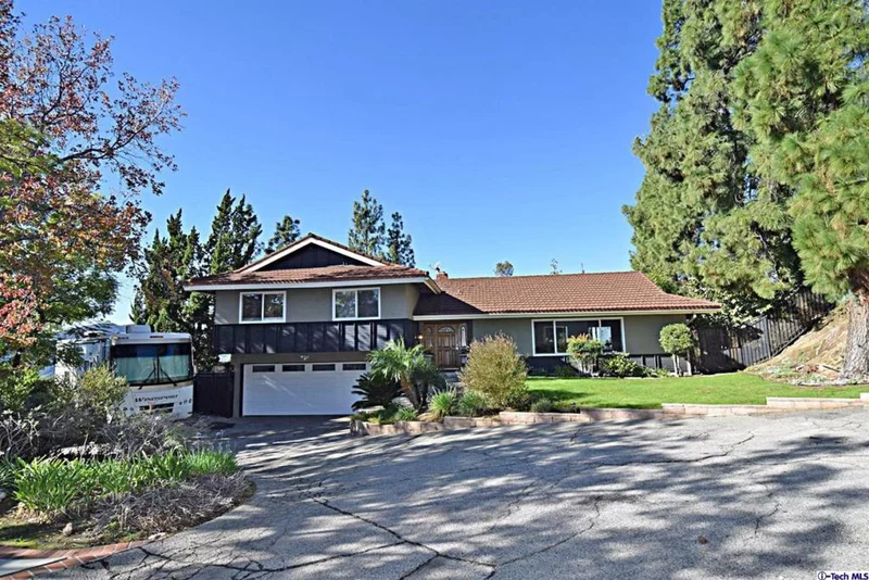 2756 Willowhaven, La Crescenta, CA 91214
