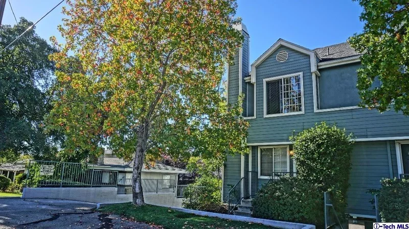 2944 Fairmount #1, La Crescenta, CA 91214