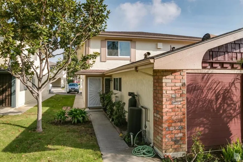 1122 Bryce, Ventura, CA 93003