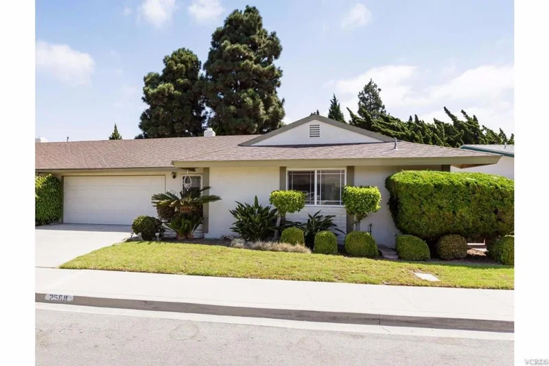 2568 Neptune, Port Hueneme, CA 93041