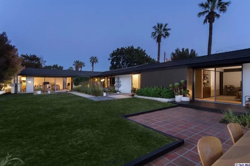 909 Mullaghboy, Glendora, CA 91741