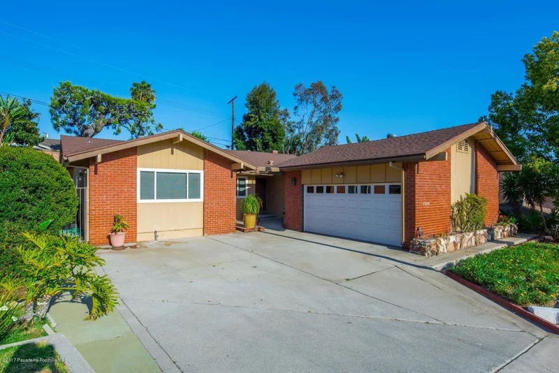 1040 Adelante, Los Angeles, CA 90042