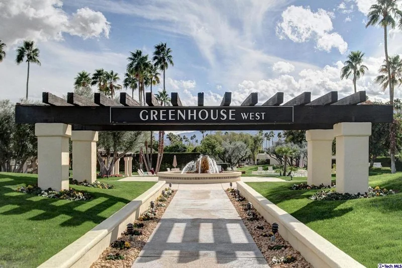427 Hermosa, Palm Springs, CA 92262