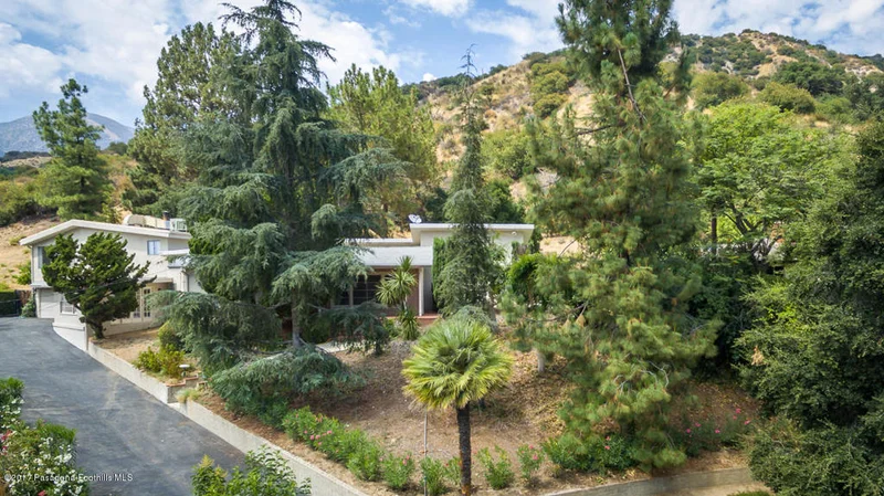 5249 Escalante, La Canada Flintridge, CA 91011