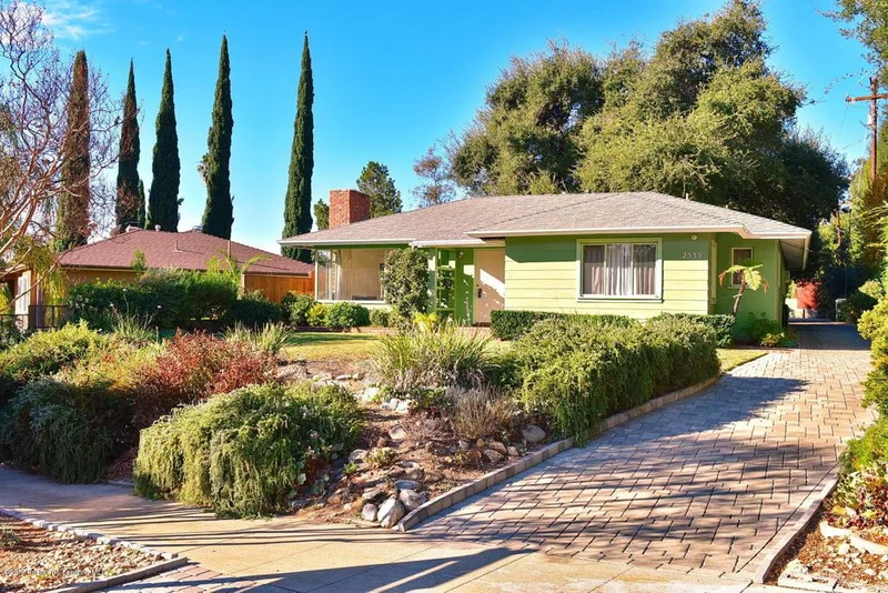 2535 Ganesha, Altadena, CA 91001