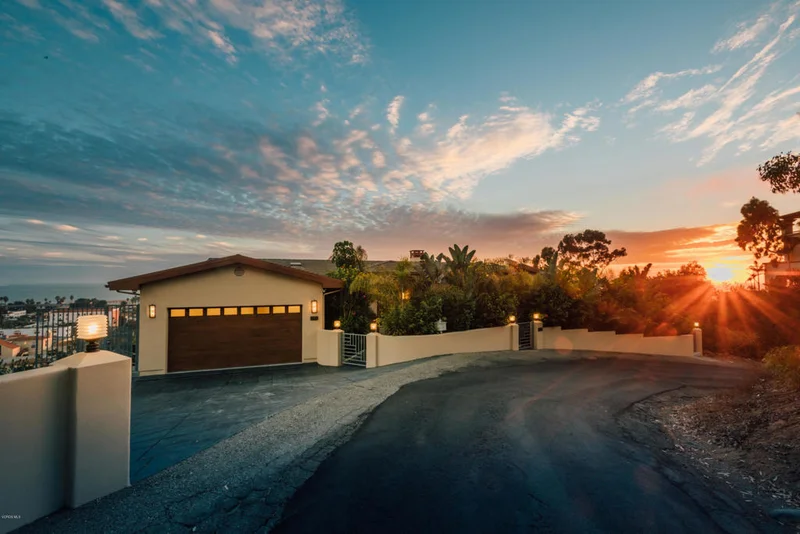 272 Brakey, Ventura, CA 93001