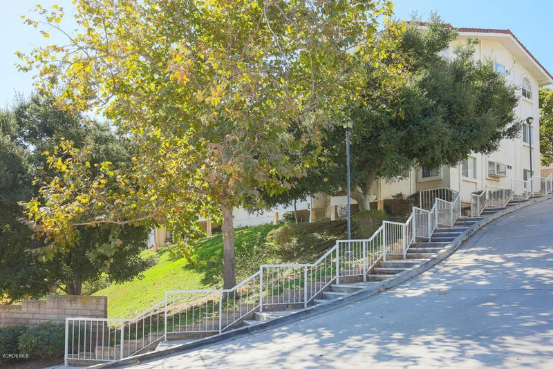 2533 Antonio #305, Camarillo, CA 93010