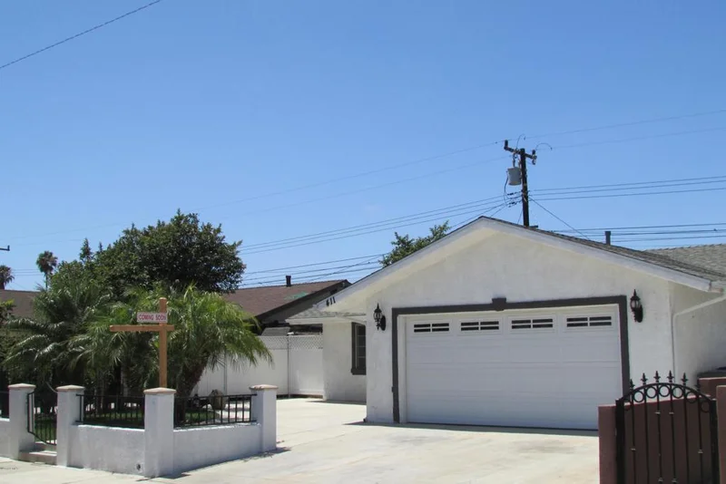 411 Julian, Oxnard, CA 93033