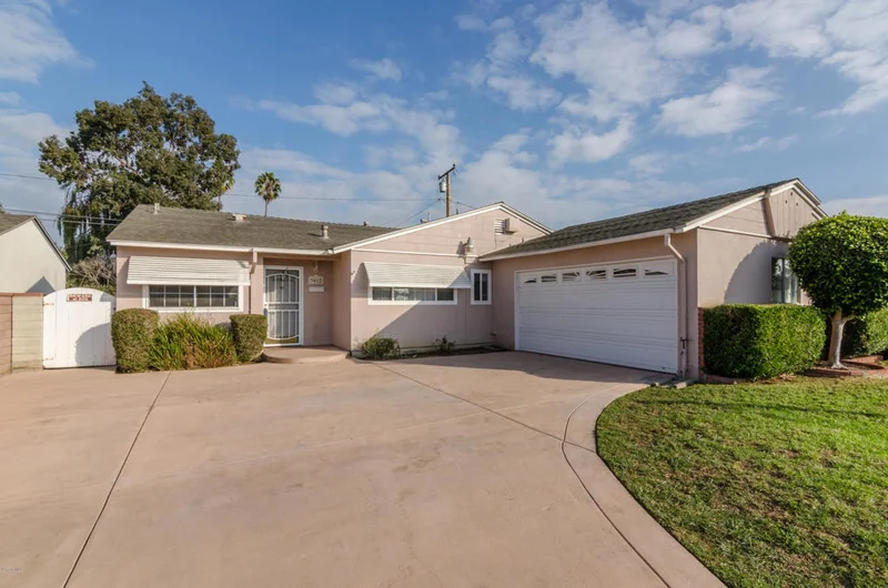 3022 G, Oxnard, CA 93033