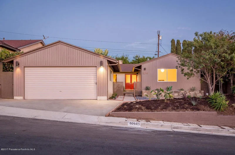 1014 Adelante, Los Angeles, CA 90042