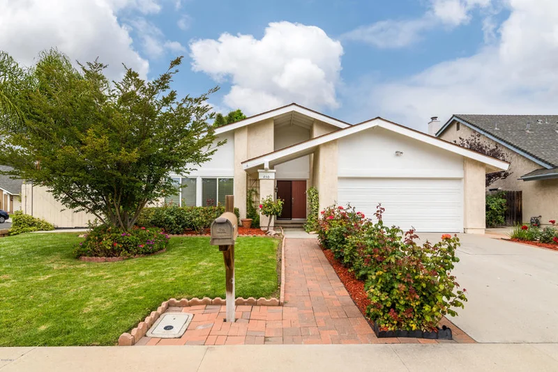 450 Manzanita, Camarillo, CA 93012