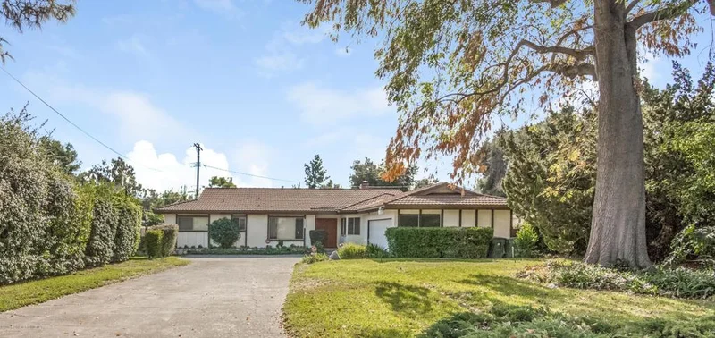 2760 Thorndike, Pasadena, CA 91107