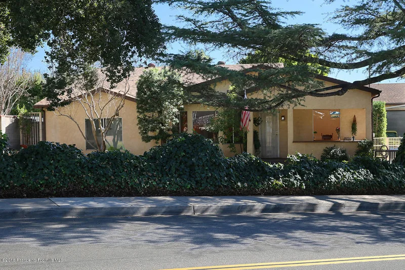 4236 New York, La Crescenta, CA 91214