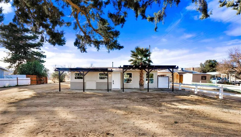5116 Columbia, Lancaster, CA 93536