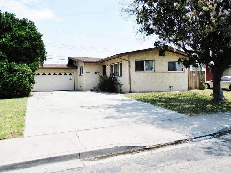 413 Laurie, Santa Paula, CA 93060
