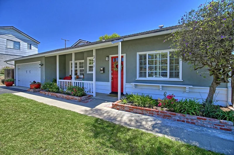 300 Dayloma, Ventura, CA 93003