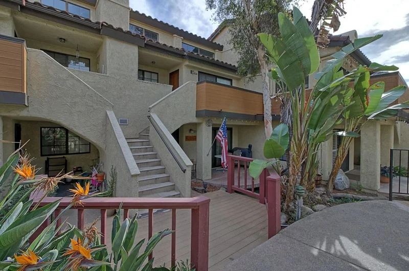 1143 Via Montoya, Camarillo, CA 93010