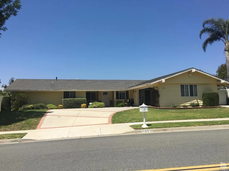1125 Callado, Camarillo, CA 93010