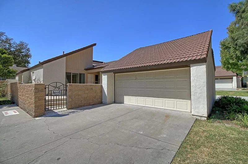 10463 Corvallis, Ventura, CA 93004