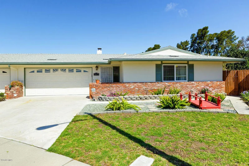 2571 Neptune, Port Hueneme, CA 93041