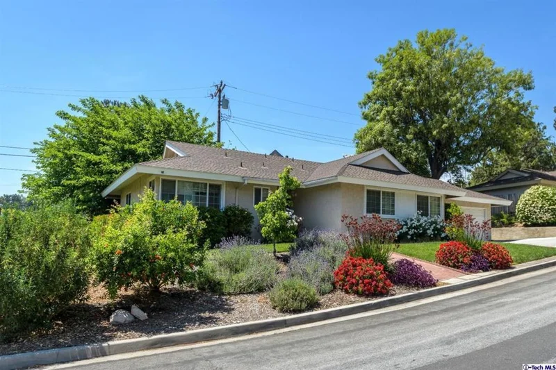 5105 Daver, La Crescenta, CA 91214