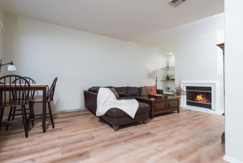 231 Camino Toluca, Camarillo, CA 93010